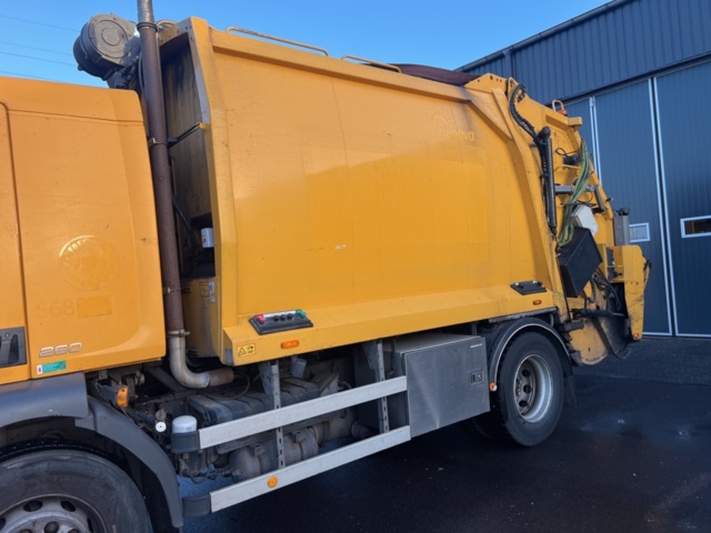 1338335-12 Sopbil Volvo Lastbilar FL 7.1 Automatisk, 265hk, -2010