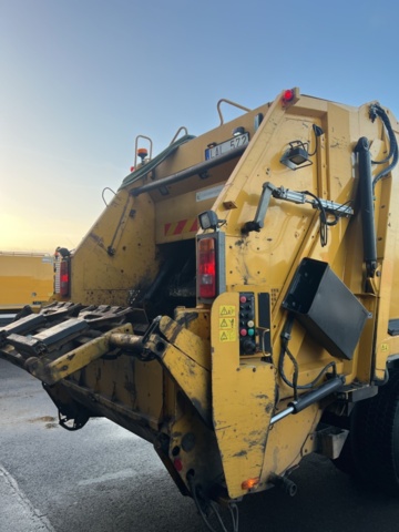 1338335-16 Sopbil Volvo Lastbilar FL 7.1 Automatisk, 265hk, -2010