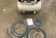 1305242 Air compressor with accessories - Silent Air Compressor DA7002 - 2017