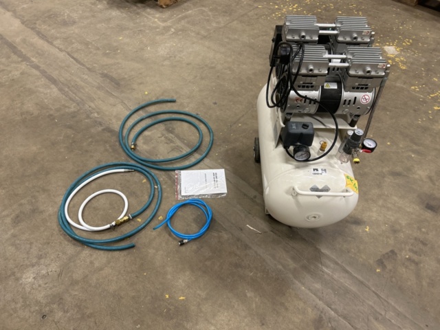 1305242-3 Air compressor with accessories - Silent Air Compressor DA7002 - 2017