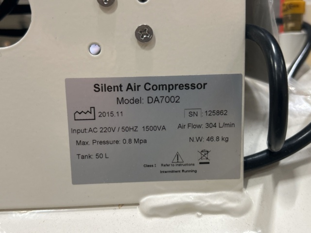 1305244-6 Air compressor with accessories - Silent Air Compressor DA7002 - 2015