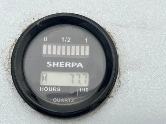 1426949-8 Battery-powered mini loader SHERPA Z10 E200