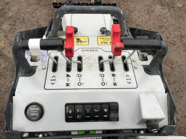 1426949-10 Battery-powered mini loader SHERPA Z10 E200