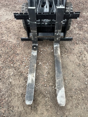 1426949-13 Battery-powered mini loader SHERPA Z10 E200