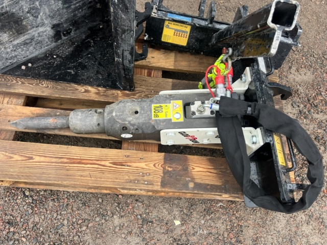 1426949-21 Battery-powered mini loader SHERPA Z10 E200