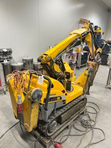1426950-11 Rivningsrobot Brokk 90