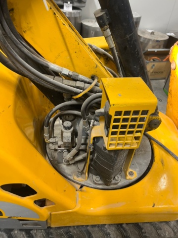 1426950-14 Rivningsrobot Brokk 90