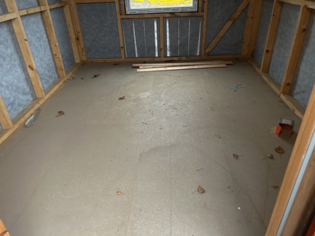 992772-9 Storage shed