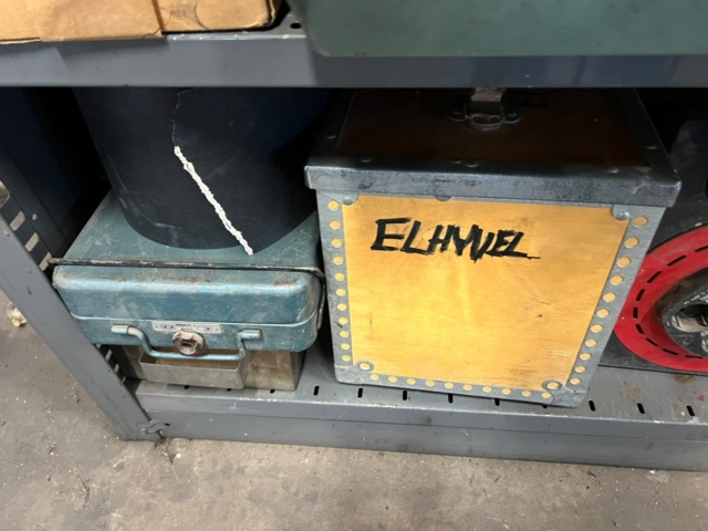 1426801-11 Warehouse shelf with contents