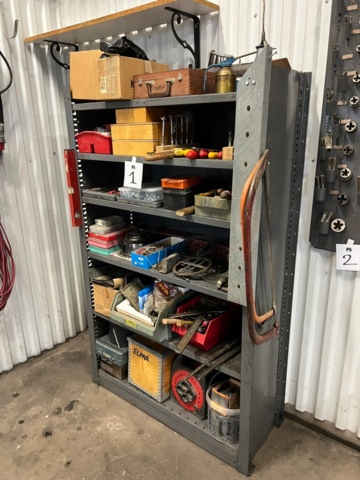 1426801-12 Warehouse shelf with contents