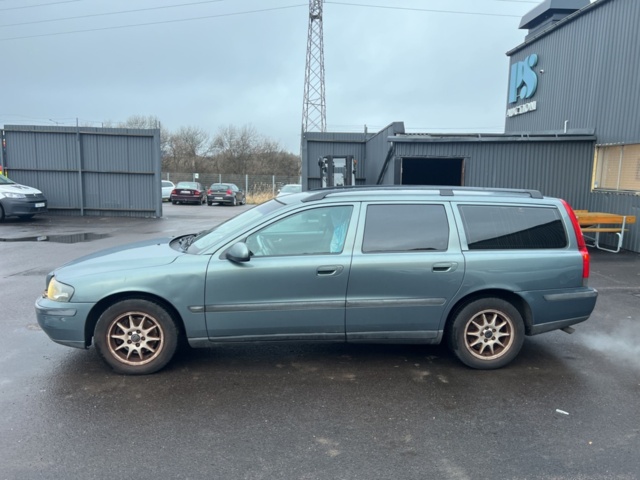 1351372-2 Volvo V70 2.4 Manuell, 140hk, -2002