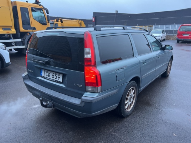 1351372-5 Volvo V70 2.4 Manuell, 140hk, -2002