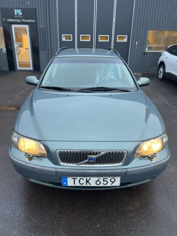 1351372-8 Volvo V70 2.4 Manuell, 140hk, -2002