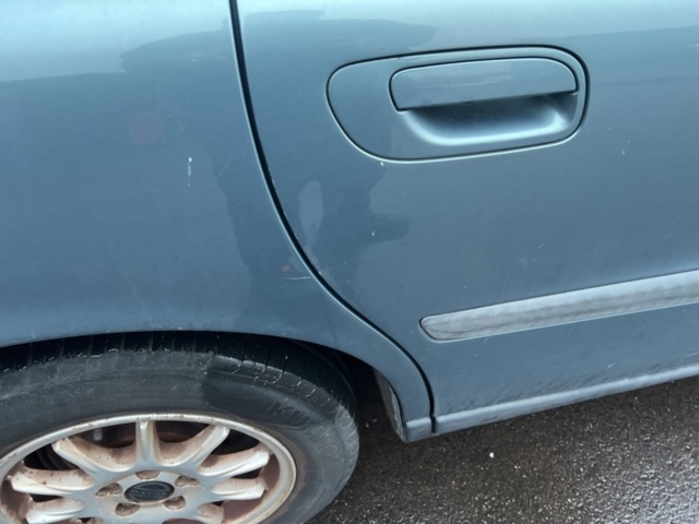 1351372-13 Volvo V70 2.4 Manuell, 140hk, -2002