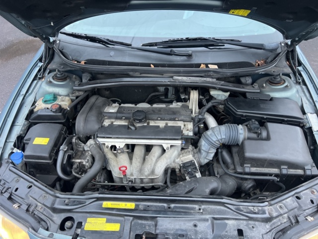 1351372-20 Volvo V70 2.4 Manuell, 140hk, -2002