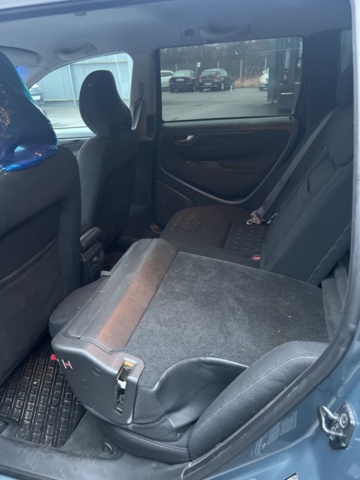 1351372-24 Volvo V70 2.4 Manuell, 140hk, -2002