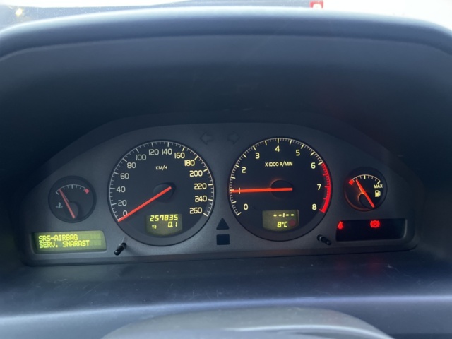 1351372-26 Volvo V70 2.4 Manuell, 140hk, -2002