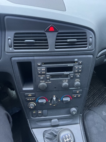 1351372-34 Volvo V70 2.4 Manuell, 140hk, -2002