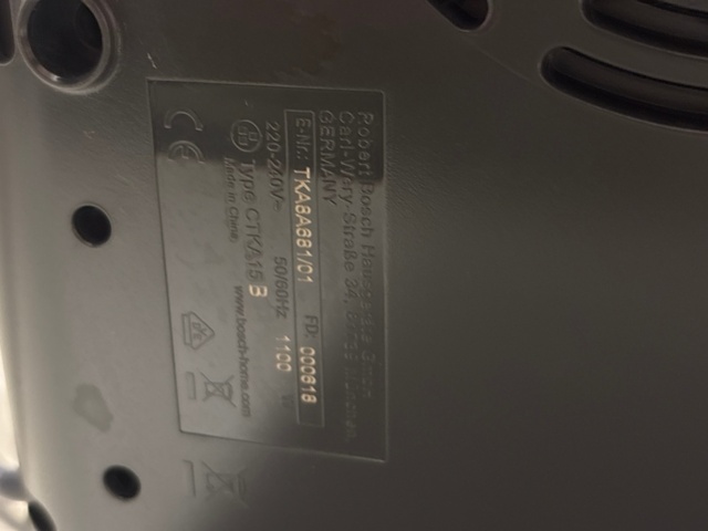 1442245-6 Kylskåp ELVITA, micro Samsung, kaffebryggare, vattenkokare