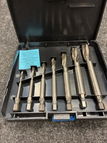 1461738-5 Gängtappar M3-M12, Völkel