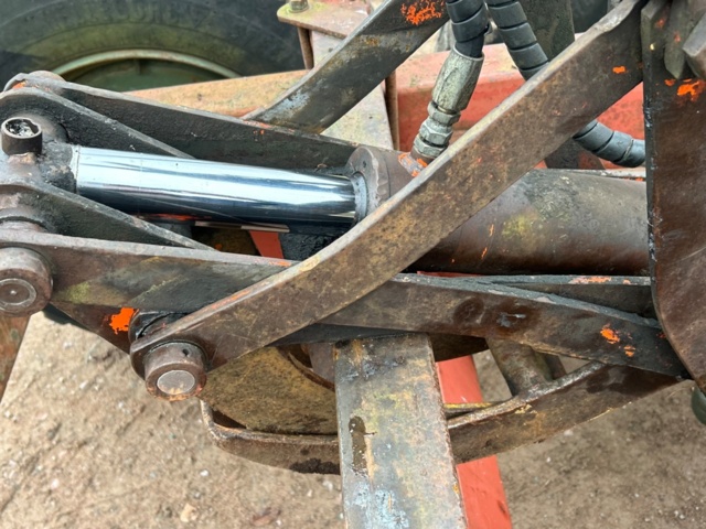 1407998-19 Tractor with forestry trailer & HIAB crane - BM Volvo Boxer 350 -1963