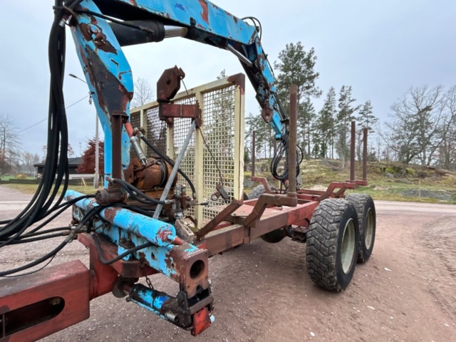 1407998-14 Tractor with forestry trailer & HIAB crane - BM Volvo Boxer 350 -1963