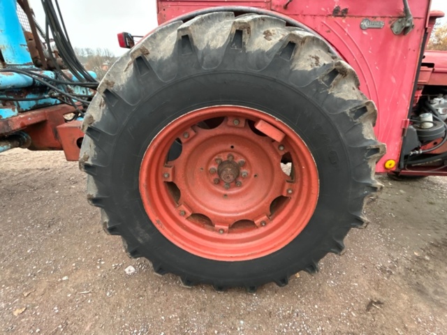 1407998-30 Tractor with forestry trailer & HIAB crane - BM Volvo Boxer 350 -1963