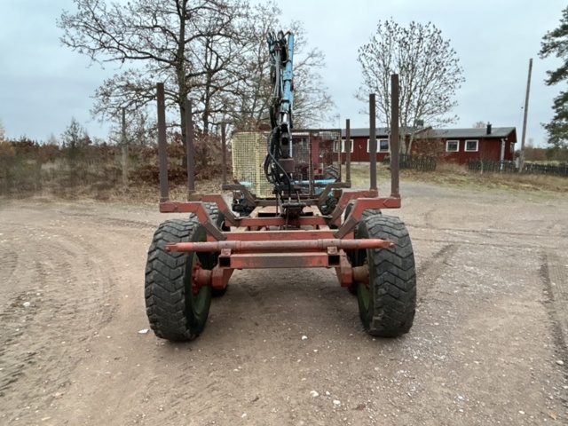 1407998-16 Tractor with forestry trailer & HIAB crane - BM Volvo Boxer 350 -1963