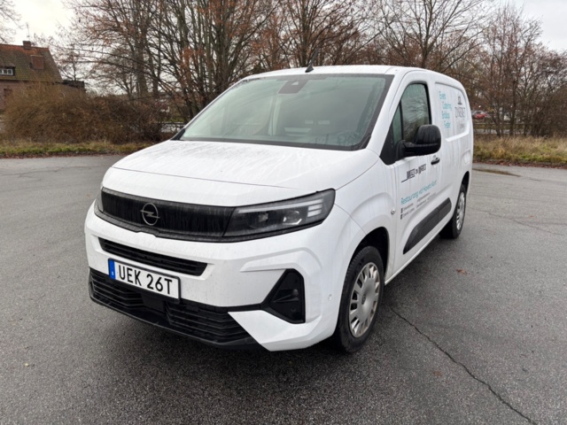 918919-1 Opel Combo Van L2 1.5 BlueHDi 130 EAT, 131hp, 2025