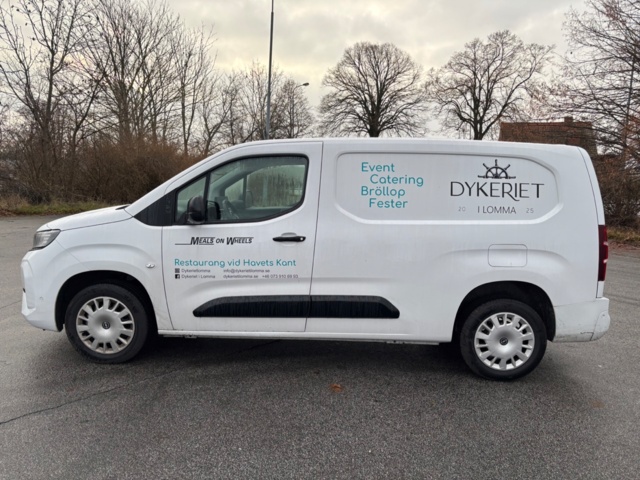 918919-2 Opel Combo Van L2 1.5 BlueHDi 130 EAT, 131hp, 2025