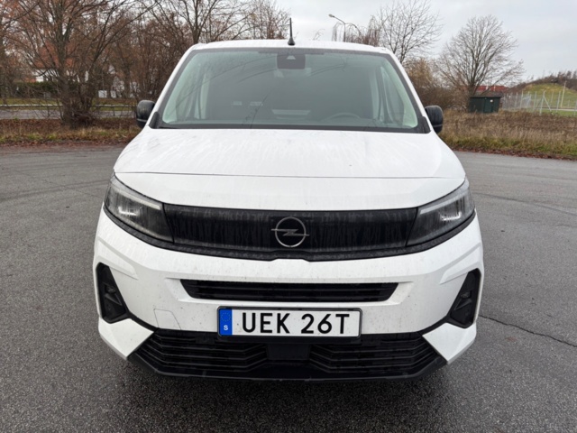 918919-8 Opel Combo Van L2 1.5 BlueHDi 130 EAT, 131hp, 2025