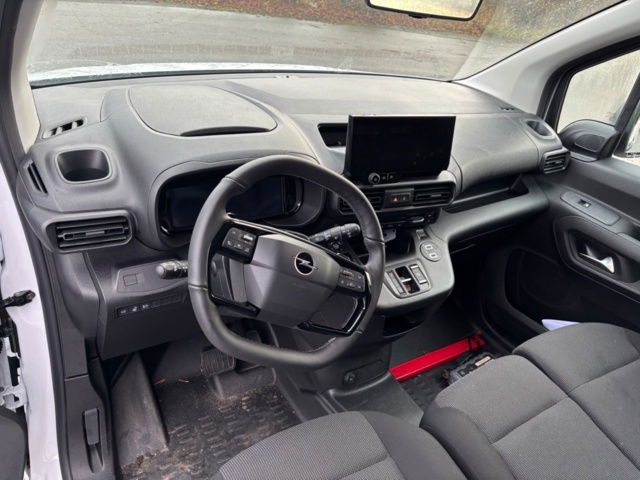 918919-10 Opel Combo Van L2 1.5 BlueHDi 130 EAT, 131hp, 2025