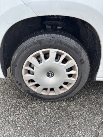 918919-17 Opel Combo Van L2 1.5 BlueHDi 130 EAT, 131hp, 2025