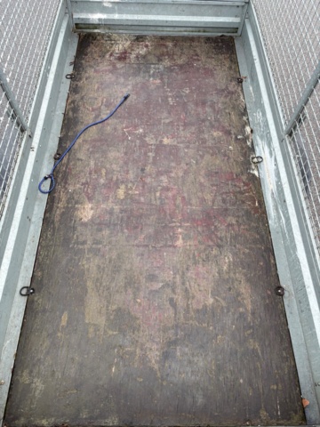 918920-11 Trailer - Thule B02