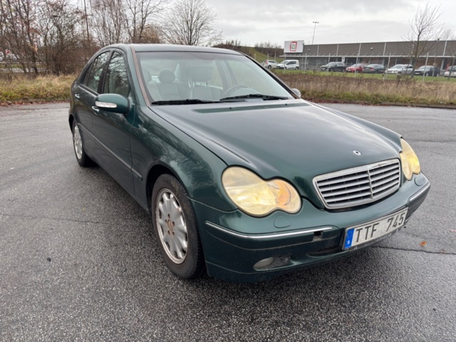 918922-7 Mercedes-Benz C 320 Automatic, 218hp, 2000