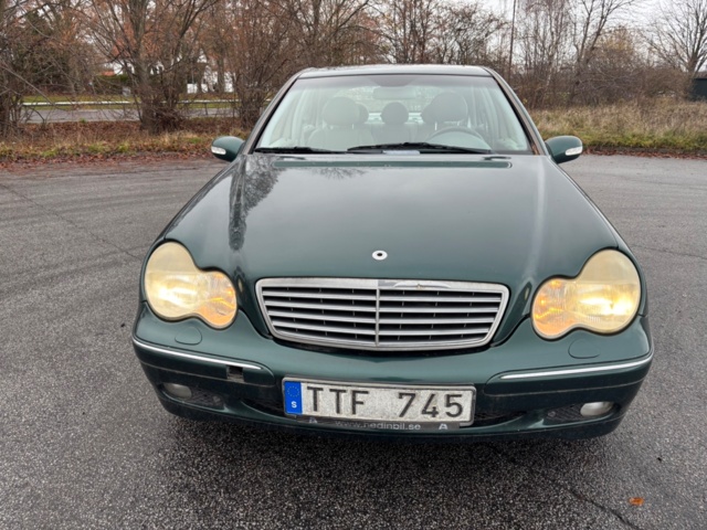 918922-8 Mercedes-Benz C 320 Automatic, 218hp, 2000