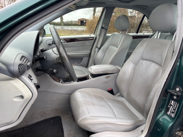 918922-9 Mercedes-Benz C 320 Automatic, 218hp, 2000