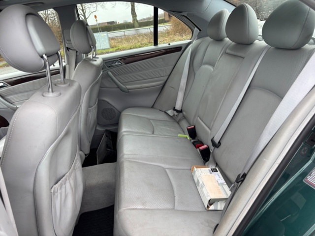 918922-12 Mercedes-Benz C 320 Automatic, 218hp, 2000