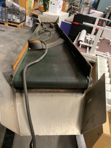 1406981-2 Transportör