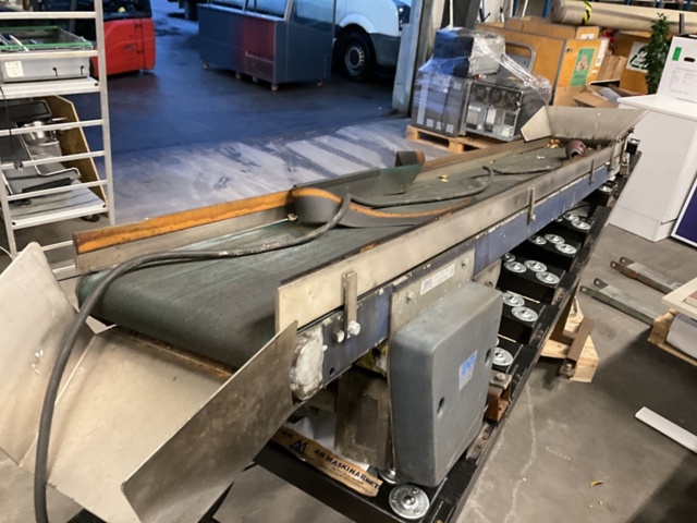 1406981-11 Transportör