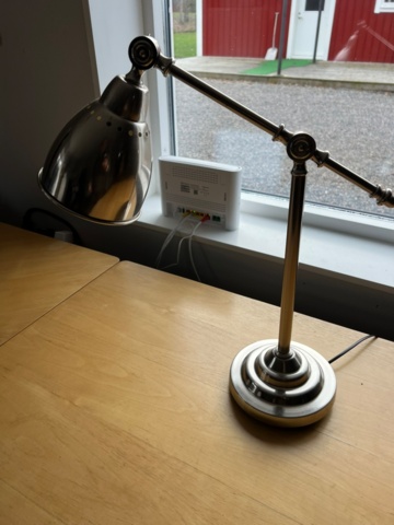 1426838-11 Office furniture - Desks, chairs, shelves, etc.