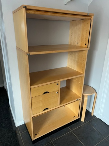 1426838-12 Office furniture - Desks, chairs, shelves, etc.