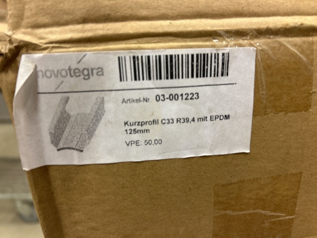 1435559-3 Installationsfästen för solcellspaneler Novotegra