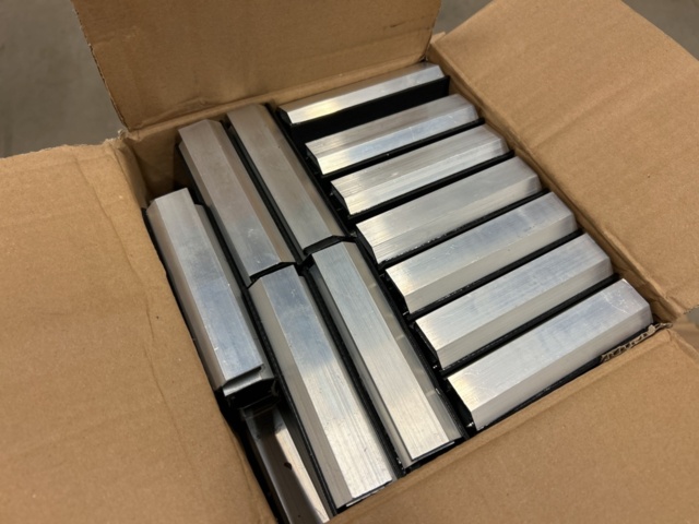 1435559-4 Installationsfästen för solcellspaneler Novotegra