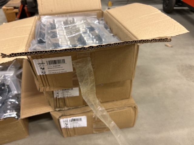 1435559-9 Installationsfästen för solcellspaneler Novotegra