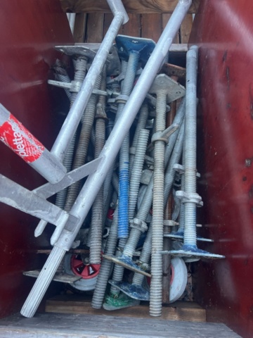 1431539-8 Byggställningsdelar - Plettac