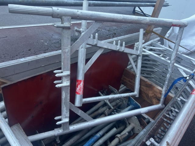 1431539-9 Byggställningsdelar - Plettac