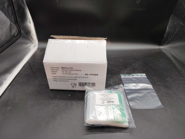 1462072-1 Ziplock bag, 4 pcs 1000-pack, without writing field (120x180x0.05)