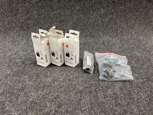 1462056-1 5 pcs chucks