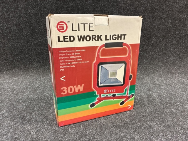 1462039-4 Arbetslampa LITE 30W